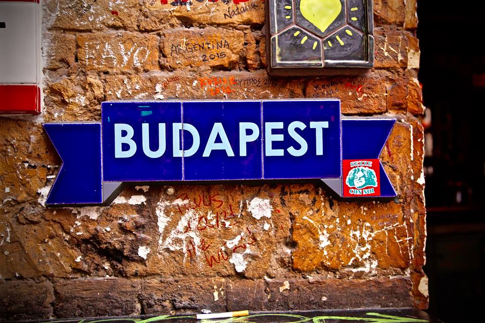 Budapest, ruinbarer och judiska getton